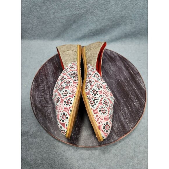 Piranda Womens Slip-On Flats  Multicolor Size 39 Red Beige Canvas Rubber Sole - Picture 14 of 16